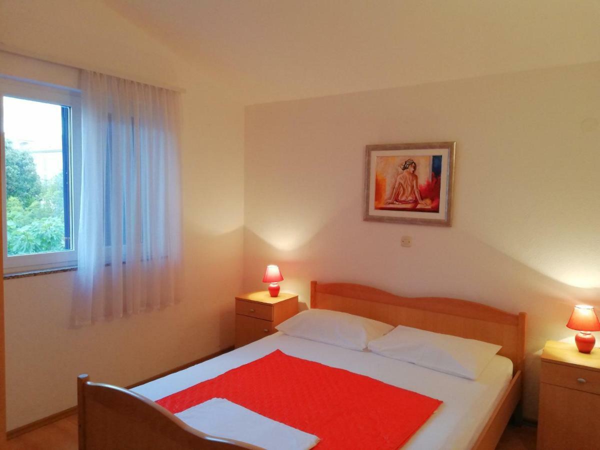 Apartments Roko Lalin Пакоштане Экстерьер фото